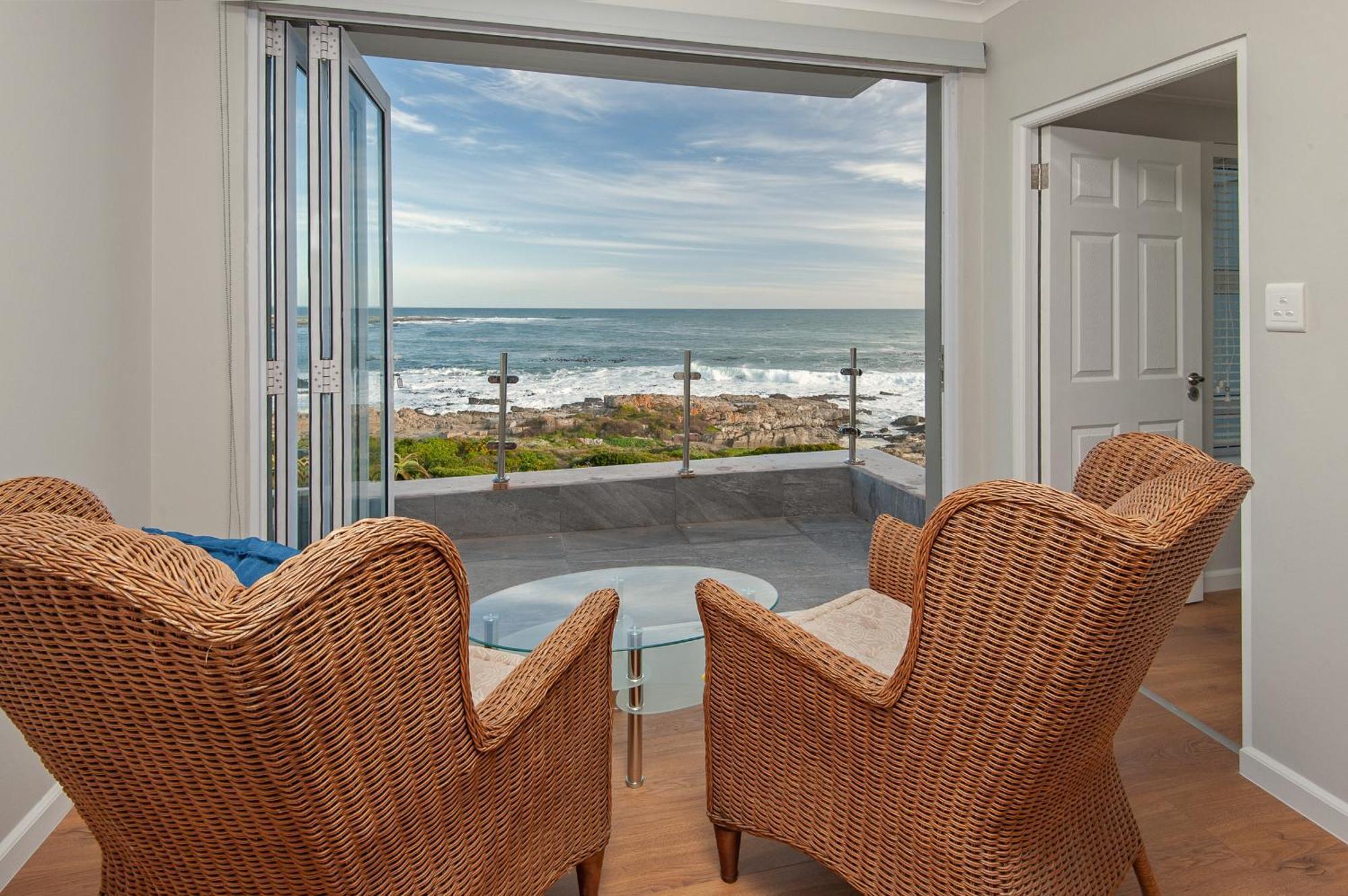 Absolute Ocean Boutique Guesthouse هيرمانوس المظهر الخارجي الصورة